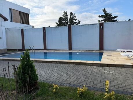 4 otaqlı həyət evi/bağ evi - Mərdəkan q. - 200 m²