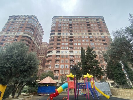 Elan №5739600 - Bakı, Nizami m., 4 otaqlı, 204 m², 7/18 mərtəbə