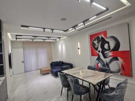 4 otaqlı həyət evi/bağ evi - Yasamal q. - 200 m²