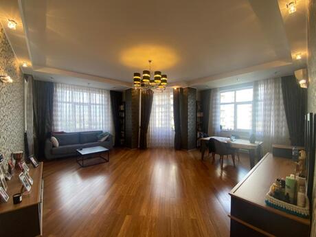 4-комнатная квартира, 195 м², Elmlər Akademiyası: 650 000 ₼ 2