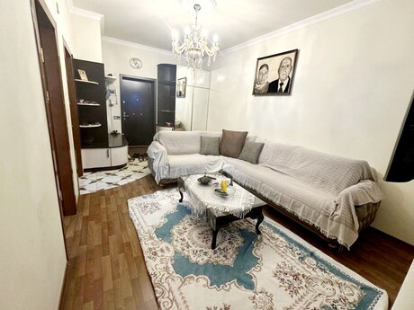 Qara Qarayev m.