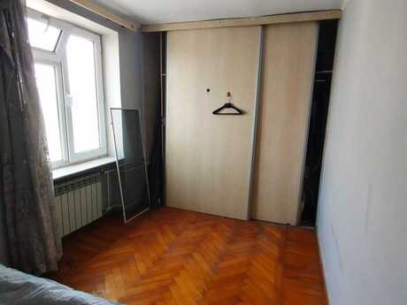 Elan №5740174 - Bakı, Şah İsmayıl Xətai m., 2 otaqlı, 50 m², 5/5 mərtəbə