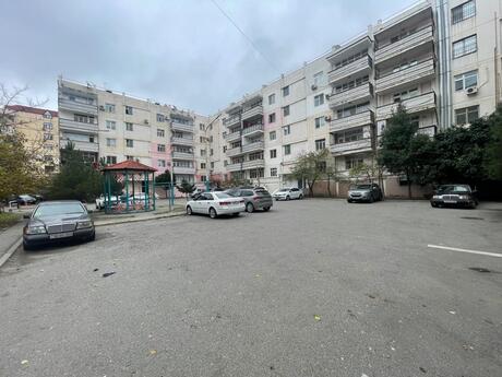Elan №5740394 - Bakı, Şah İsmayıl Xətai m., 4 otaqlı, 101 m², 2/5 mərtəbə