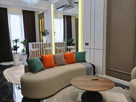 3-room apartment for rent, 110 m², Şah İsmayıl Xətai: 2 400 ₼/mo 2
