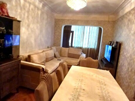 4 otaqlı köhnə tikili - Azadlıq Prospekti m. - 120 m²