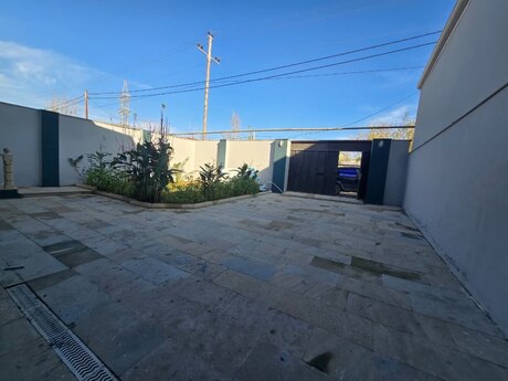 3 otaqlı həyət evi/bağ evi - Binə q. - 100 m²