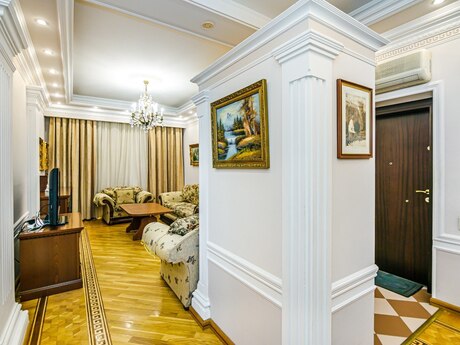 2 otaqlı köhnə tikili - Sahil m. - 70 m²