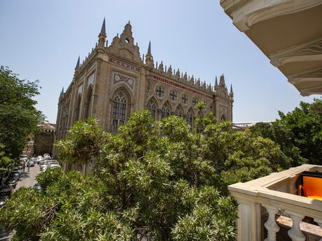3 otaqlı köhnə tikili - İçəri Şəhər m. - 75 m²