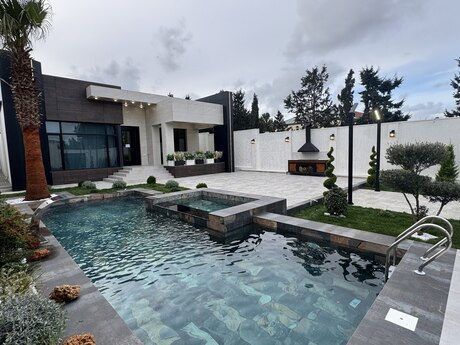 5 otaqlı həyət evi/bağ evi - Mərdəkan q. - 230 m²