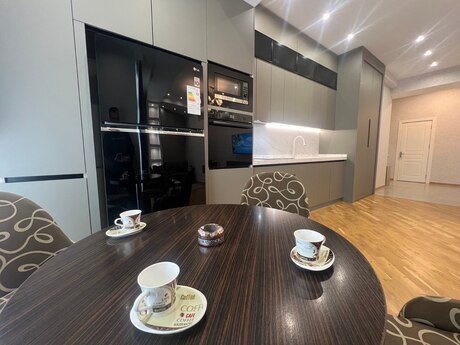 3 otaqlı yeni tikili - 28 May m. - 103 m²