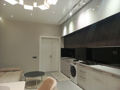 Аренда: 2-комнатная квартира, 60 м², 8 Noyabr: 1 000 ₼/мес 3
