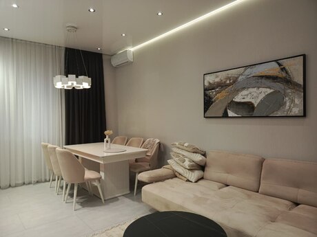 Аренда: 2-комнатная квартира, 60 м², 8 Noyabr: 1 000 ₼/мес 2