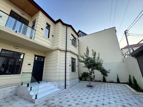 5 otaqlı həyət evi/bağ evi - Bakıxanov q. - 200 m²