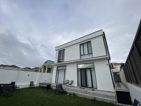 5 otaqlı həyət evi/bağ evi - Badamdar q. - 240 m²