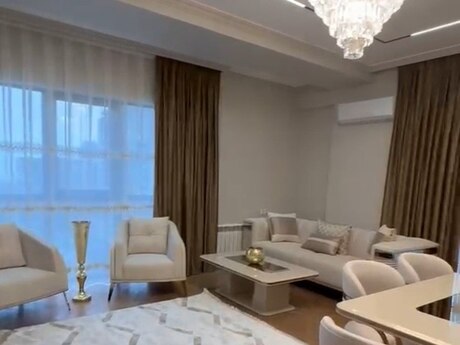 3 otaqlı mənzil, 128 m², BCR Khatai: 685 000 ₼ 5