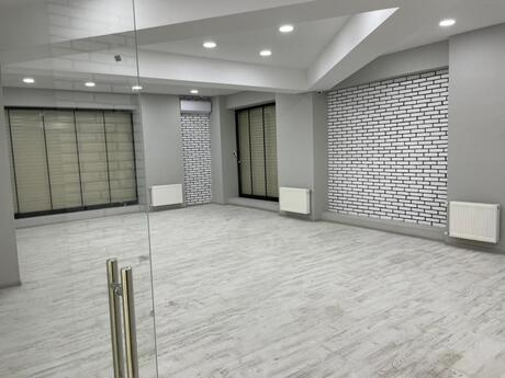 8-комн. офис - м. Мемар Аджеми - 378 м²
