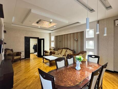 3-комн. новостройка - м. 8 ноября - 135 м²