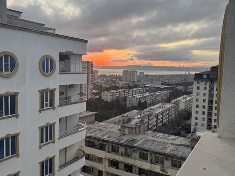 3 otaqlı yeni tikili - Həzi Aslanov m. - 129 m²