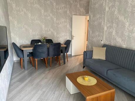 Elan №5745181 - Bakı, Səbail r., 2 otaqlı, 70 m², 3/12 mərtəbə