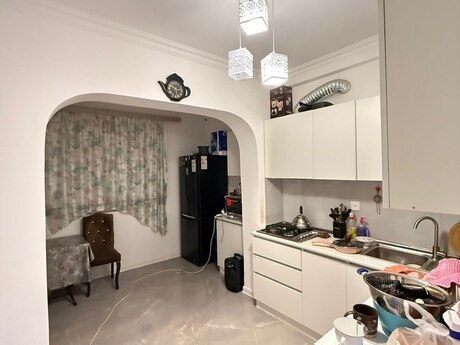 3-room apartment for rent, 90 m², Azadlıq Prospekti: 300 ₼/mo 4