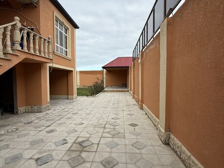 4 otaqlı həyət evi/bağ evi - Məmmədli q. - 145 m²
