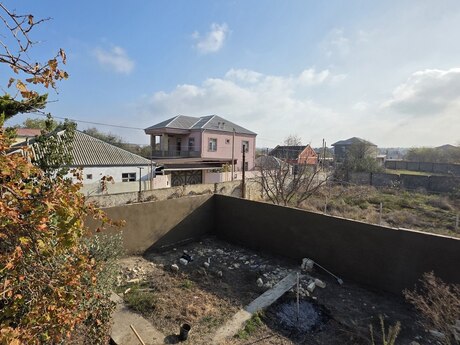 8 otaqlı həyət evi/bağ evi - Sumqayıt - 265 m²