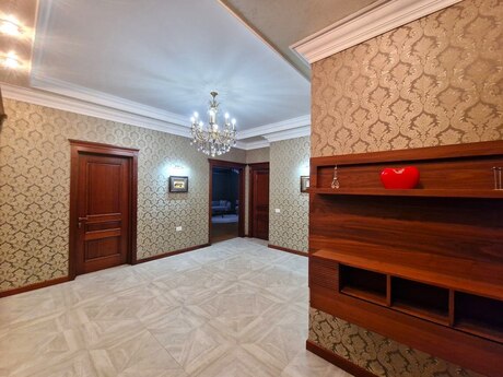 3-room apartment for rent, 160 m², Nəsimi: 1 500 ₼/mo 5