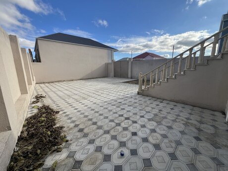 4 otaqlı həyət evi/bağ evi - Biləcəri q. - 105 m²