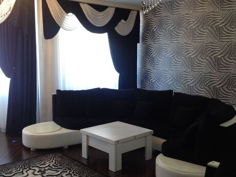 3 otaqlı mənzil, 160 m², 8 Noyabr: 360 000 ₼ 3