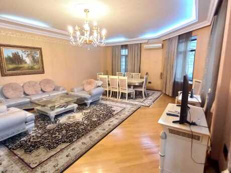 3 otaqlı köhnə tikili - Sahil m. - 140 m²