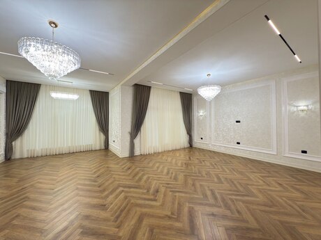 6 otaqlı həyət evi/bağ evi - Badamdar q. - 450 m²