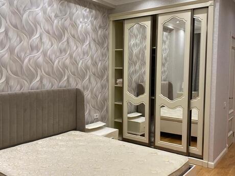 Kirayə 3 otaqlı mənzil, 172 m², İzmir Residence: 2 500 ₼/ay 4