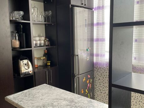 2 otaqlı köhnə tikili - Memar Əcəmi m. - 45 m²