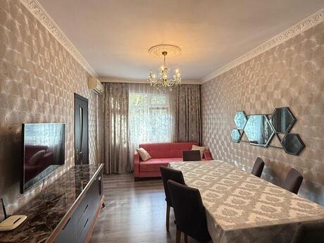 3 otaqlı köhnə tikili - Elmlər Akademiyası m. - 70 m²