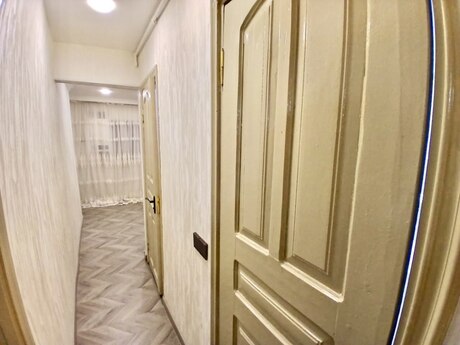 3-комн. вторичка - м. Кара Караев - 70 м²