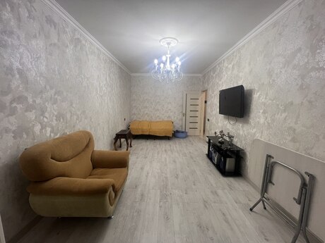 2 otaqlı köhnə tikili - Əhmədli q. - 60 m²
