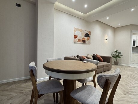 Объявление №5749264 - Баку, м. Шах Исмаил Хатаи, 2-комн., 75 м², 8/18 этаж