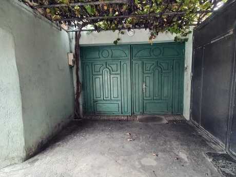 6 otaqlı həyət evi/bağ evi - Azadlıq Prospekti m. - 280 m²