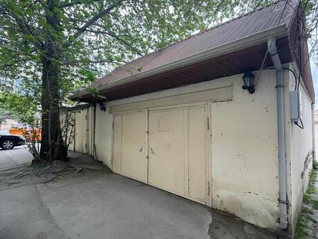 Qaraj - Azadlıq Prospekti m. - 40 m²