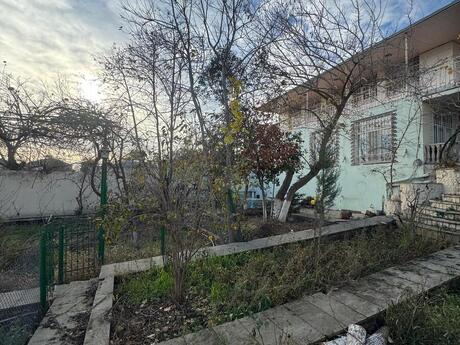13 otaqlı həyət evi/bağ evi - Nəsimi m. - 500 m²
