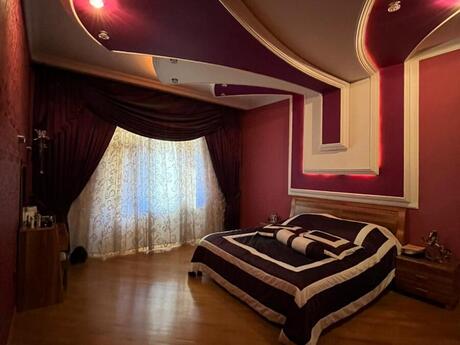 7 otaqlı həyət evi/bağ evi - Azadlıq Prospekti m. - 600 m²