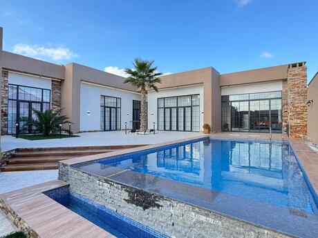 5 otaqlı həyət evi/bağ evi - Mərdəkan q. - 270 m²