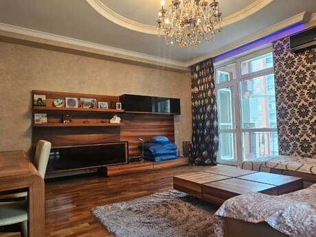 3-комн. новостройка - м. Нариман Нариманов - 128 м²