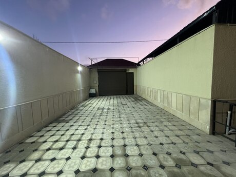 6 otaqlı həyət evi/bağ evi - Biləcəri q. - 240 m²