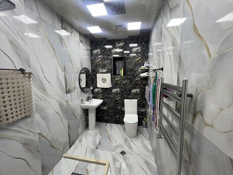 House with Garden, Villa For Sale