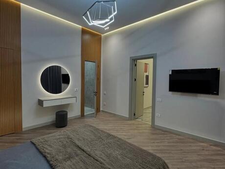 4 otaqlı həyət evi/bağ evi - Mərdəkan q. - 250 m²