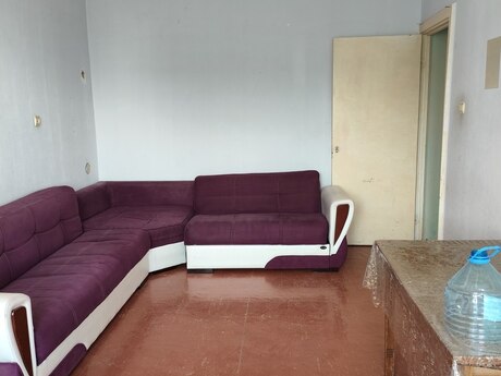4 otaqlı köhnə tikili - Həzi Aslanov m. - 110 m²