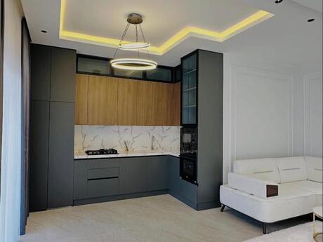 4 otaqlı həyət evi/bağ evi - Buzovna q. - 240 m²