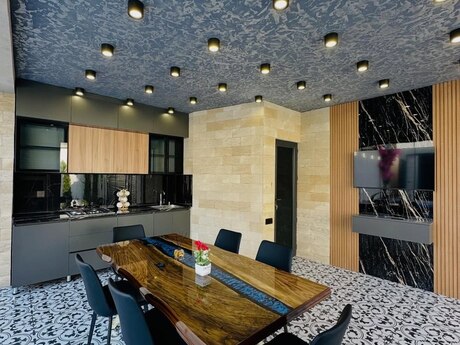 4 otaqlı həyət evi/bağ evi - Mərdəkan q. - 250 m²