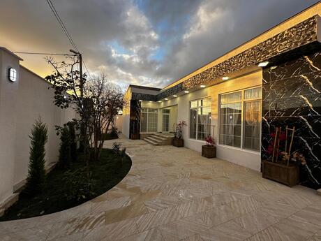 5 otaqlı həyət evi/bağ evi - Şüvəlan q. - 220 m²